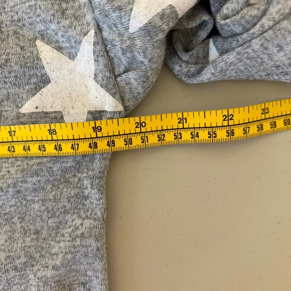 Mada Grey‎ White Stars Puff Sleeve Top Size Medium Pre-owned - Picture 8 of 9
